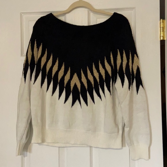 Express Sweater - Picture 4 of 5